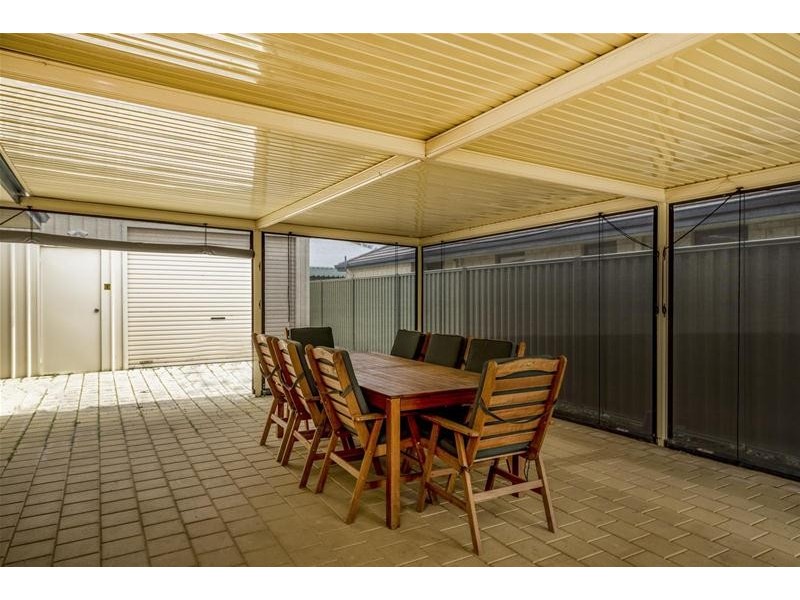 1 Woodstock Turn, Ravenswood WA 6208