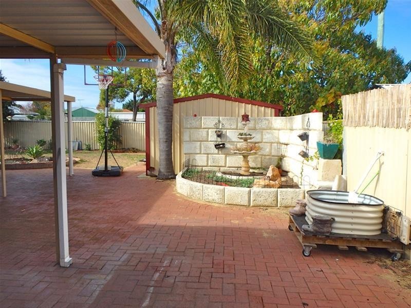 15 Herald Rise, Greenfields WA 6210