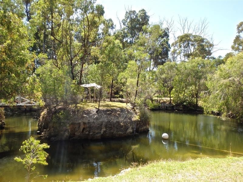 338 Newnham Road, Lake Clifton WA 6215