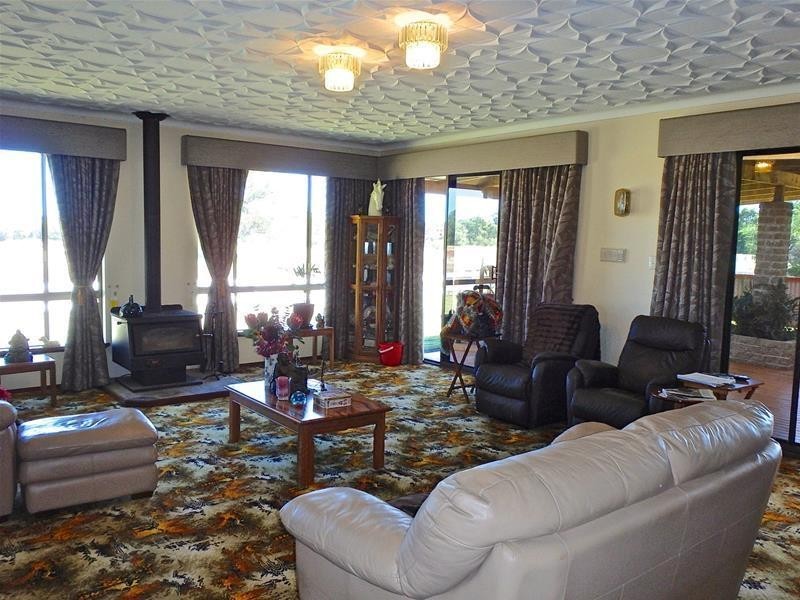 338 Newnham Road, Lake Clifton WA 6215