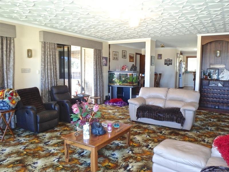 338 Newnham Road, Lake Clifton WA 6215