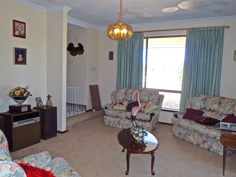 338 Newnham Road, Lake Clifton WA 6215