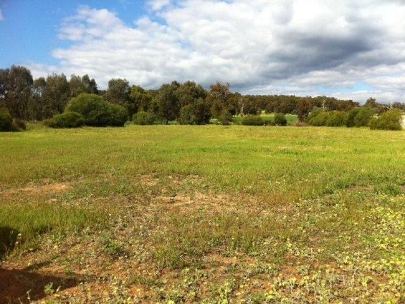 7 Brookside Grange, Waroona WA 6215