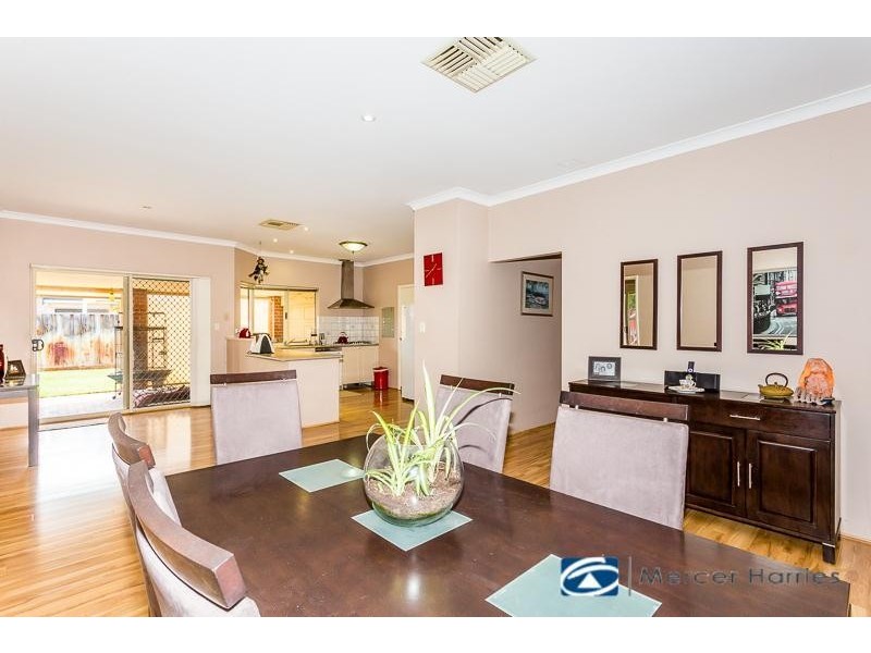 35 Country Road, Pinjarra WA 6208