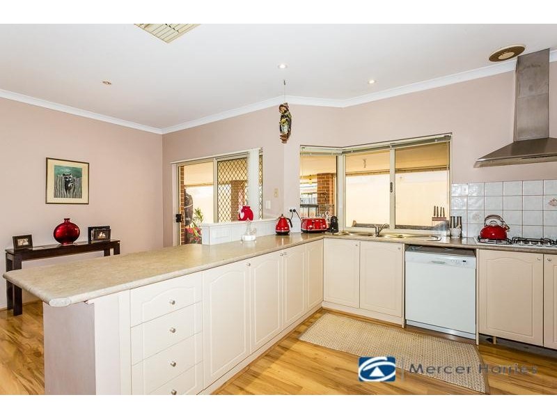 35 Country Road, Pinjarra WA 6208