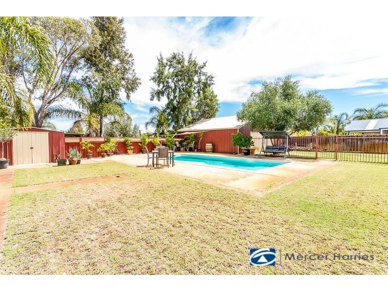 35 Country Road, Pinjarra WA 6208
