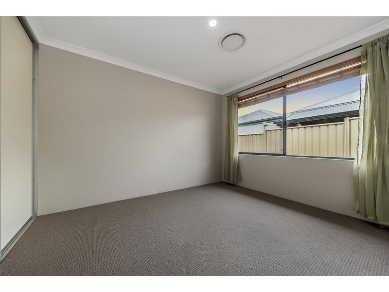 4 Hamlet Pass, Pinjarra WA 6208