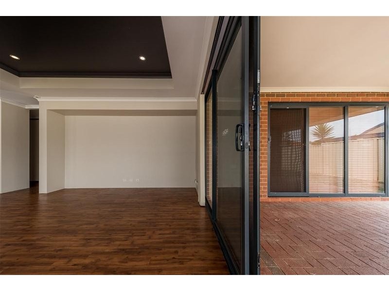 4 Hamlet Pass, Pinjarra WA 6208