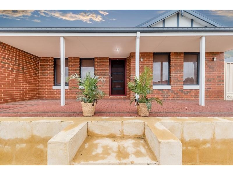 4 Hamlet Pass, Pinjarra WA 6208