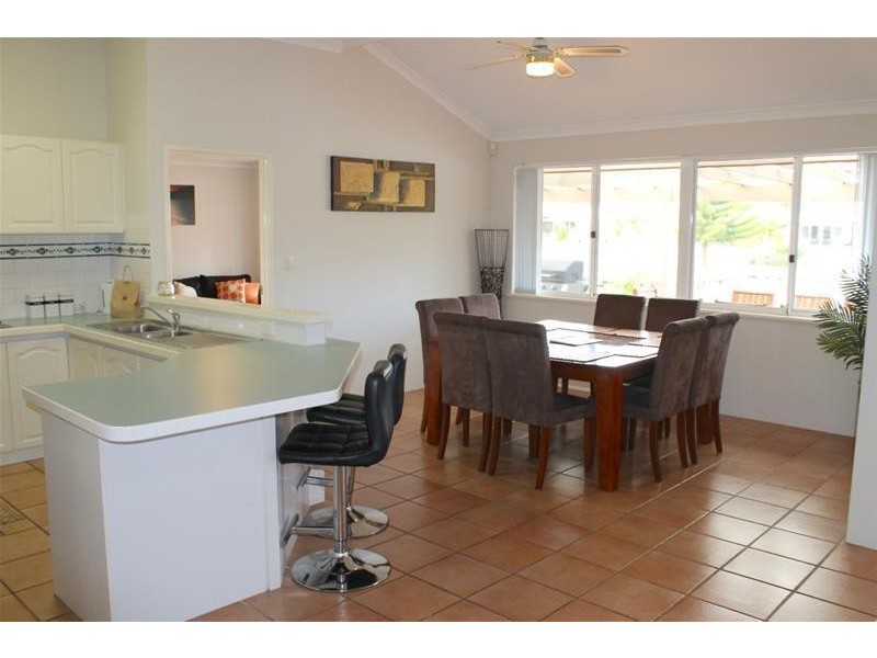 7 Heron Place, South Yunderup WA 6208