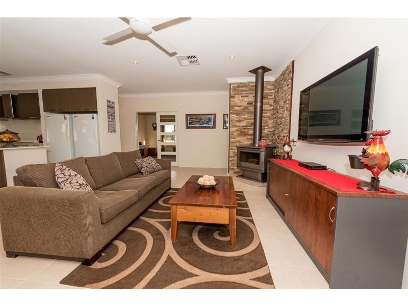 137 Twin Bridges Place, Boddington WA 6390