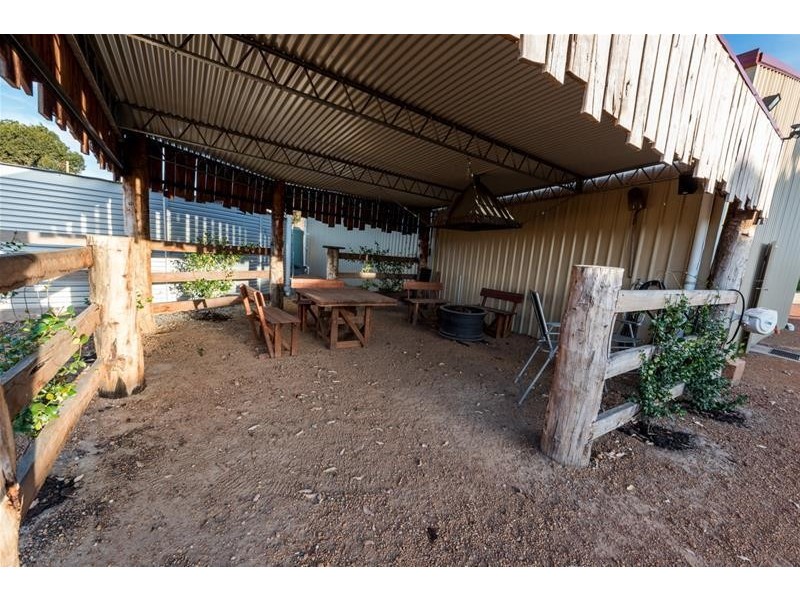 137 Twin Bridges Place, Boddington WA 6390