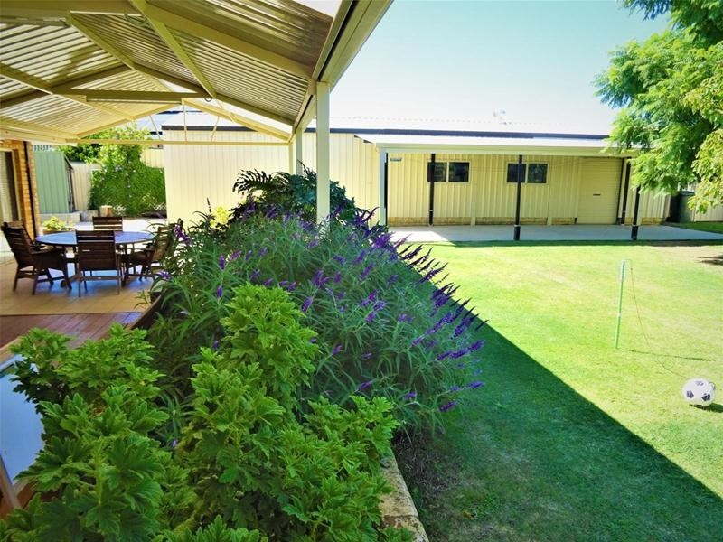 27 Hair Street, Waroona WA 6215