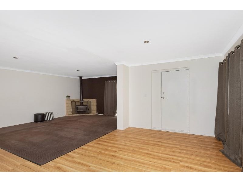 4 Darwinia Place, Pinjarra WA 6208