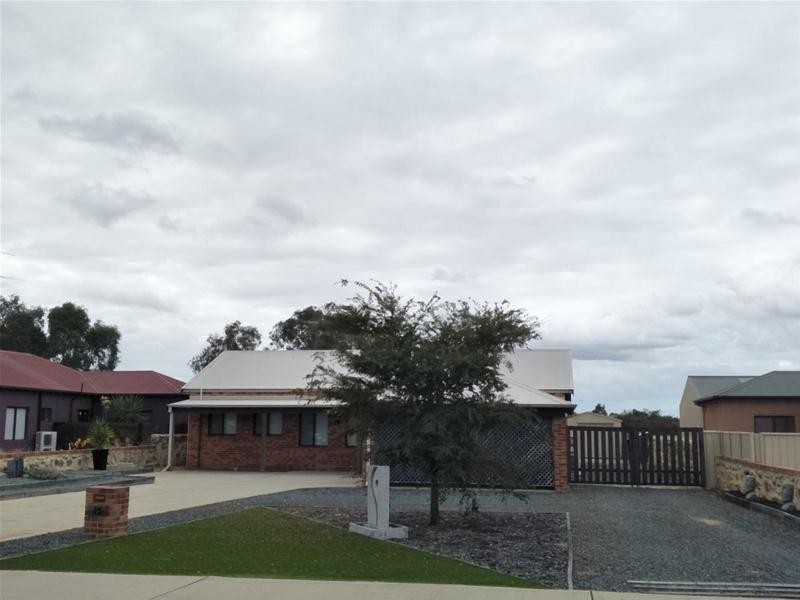 35 Murray Waters Boulevard, South Yunderup WA 6208