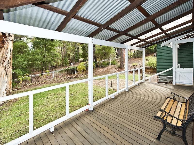 211 Holyoake Road, Dwellingup WA 6213