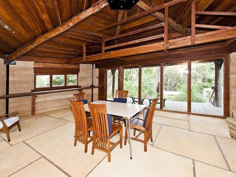 211 Holyoake Road, Dwellingup WA 6213