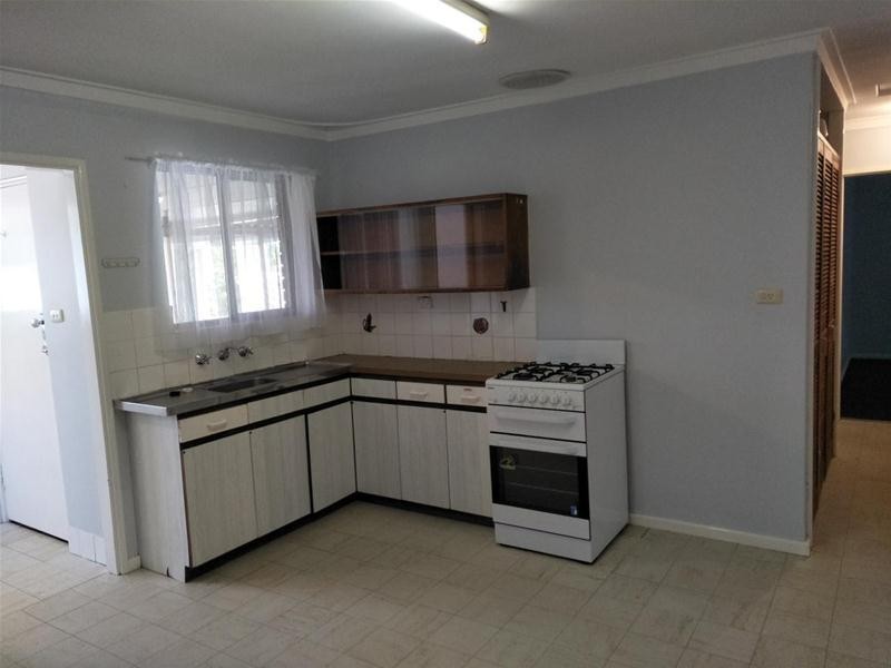 13 Humphrey Street, Pinjarra WA 6208