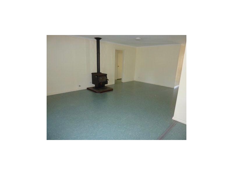 6 Dowsett Street, Wandering WA 6308