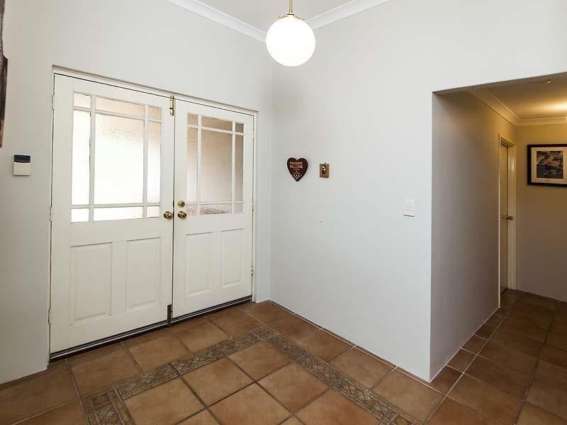 7 Heron Place, South Yunderup WA 6208