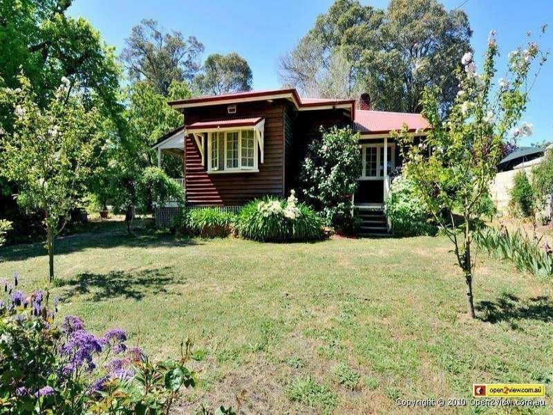 28 Wallace Road, Dwellingup WA 6213
