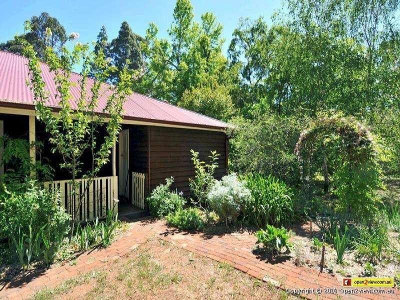 28 Wallace Road, Dwellingup WA 6213