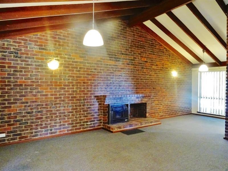 63 Bradford Street, Waroona WA 6215