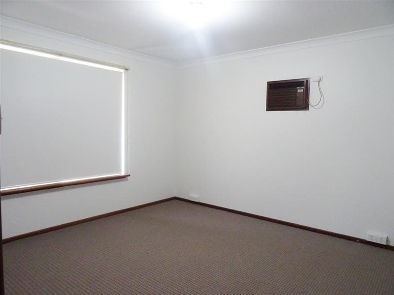 63 Bradford Street, Waroona WA 6215