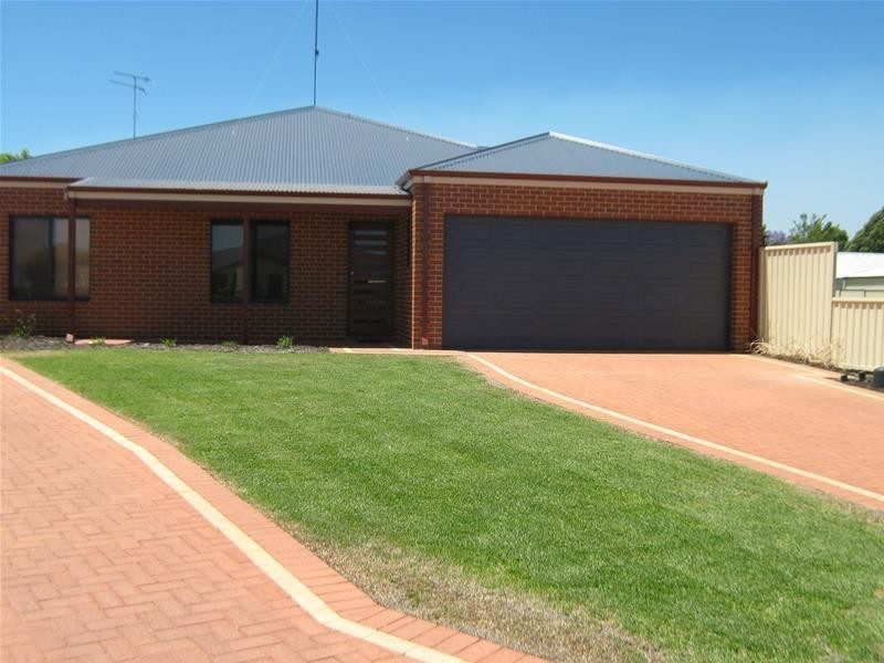 1/3 McKay Avenue, Waroona WA 6215