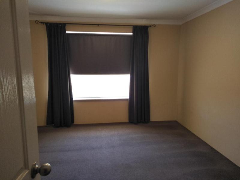 11 Cordia Way, Halls Head WA 6210