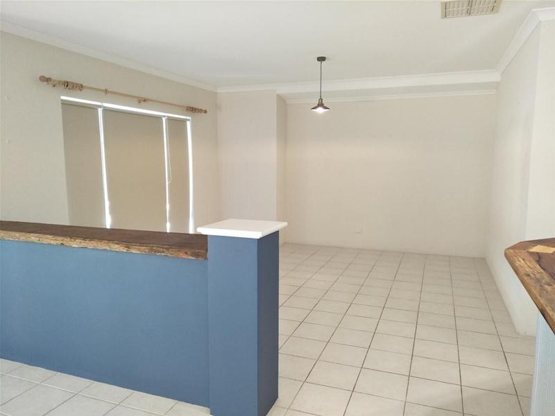 11 Cordia Way, Halls Head WA 6210