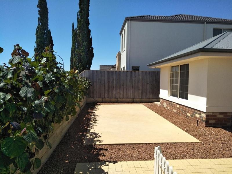 11 Cordia Way, Halls Head WA 6210