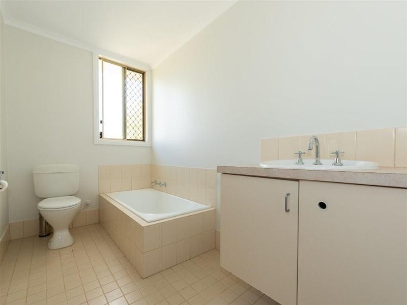 6 Dowsett Street, Wandering WA 6308