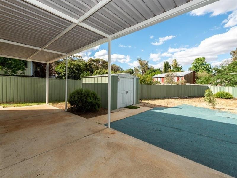 6 Dowsett Street, Wandering WA 6308