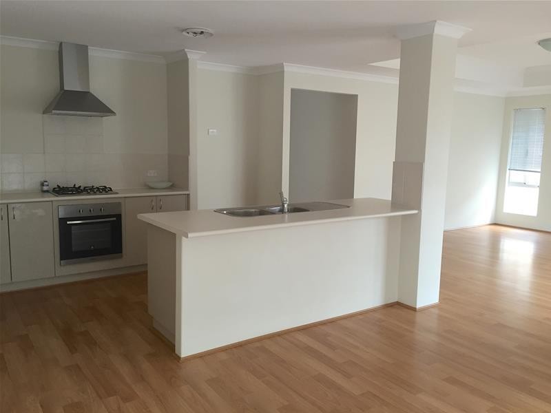 6 Bourke Close, Ravenswood WA 6208