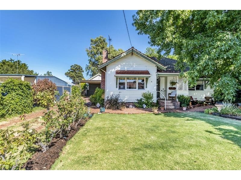 9 Congdon Avenue, Pinjarra WA 6208