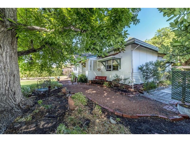 9 Congdon Avenue, Pinjarra WA 6208