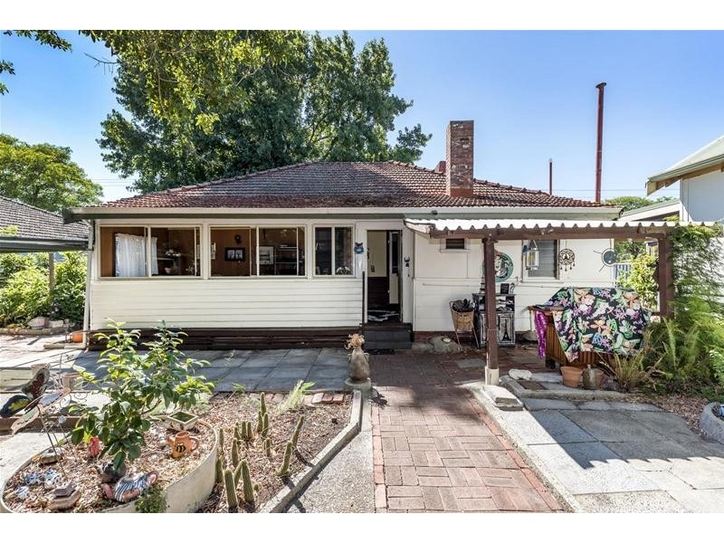 9 Congdon Avenue, Pinjarra WA 6208