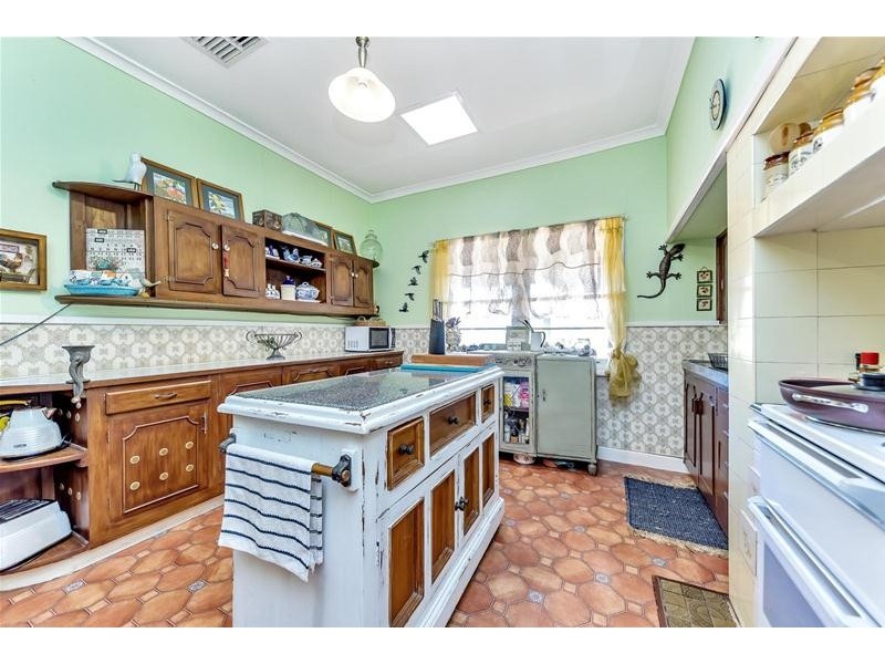 9 Congdon Avenue, Pinjarra WA 6208