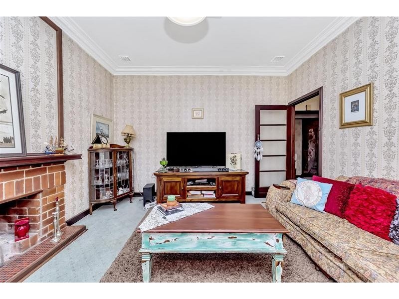 9 Congdon Avenue, Pinjarra WA 6208