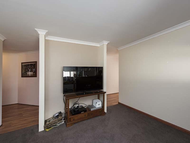 2 Holloway Turn, Ravenswood WA 6208