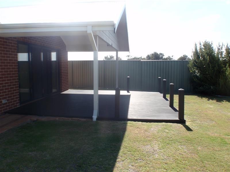 48 Bibbulmun Meander, Ravenswood WA 6208