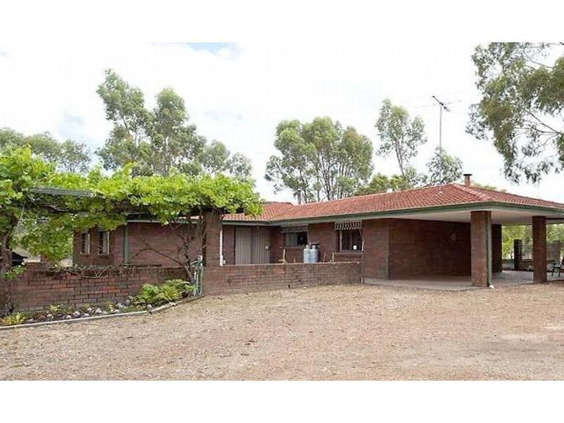 30 Tuckey Street, Pinjarra WA 6208