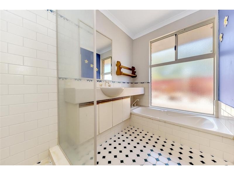 8 Cheyne Court, Pinjarra WA 6208