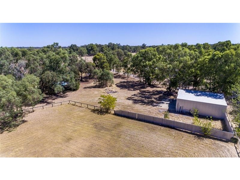 8 Cheyne Court, Pinjarra WA 6208