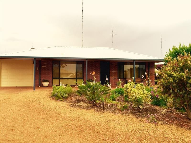 6/14 Thatcher Street, Waroona WA 6215