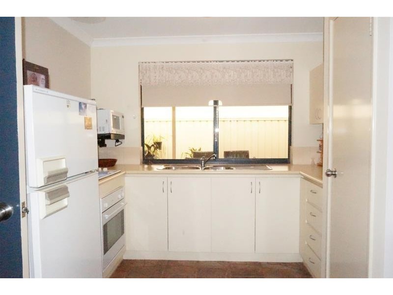 6/14 Thatcher Street, Waroona WA 6215