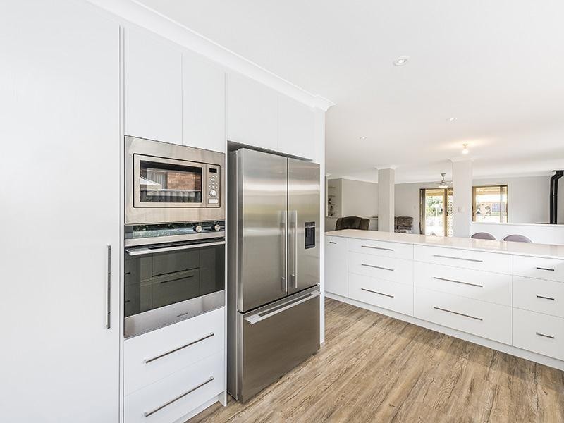 22 Willow Gardens, South Yunderup WA 6208