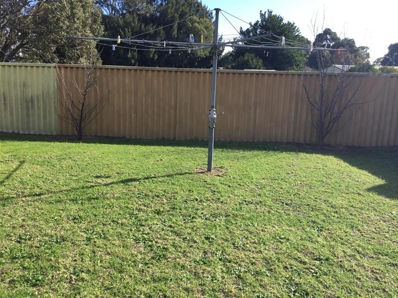 3/11 Brooks Avenue, Waroona WA 6215