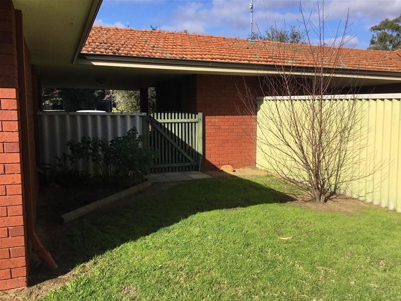 3/11 Brooks Avenue, Waroona WA 6215